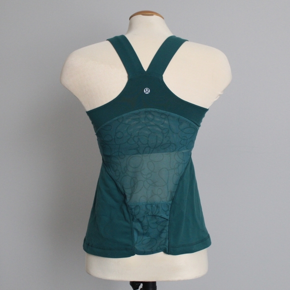 Lululemon workout top - Picture 4 of 4